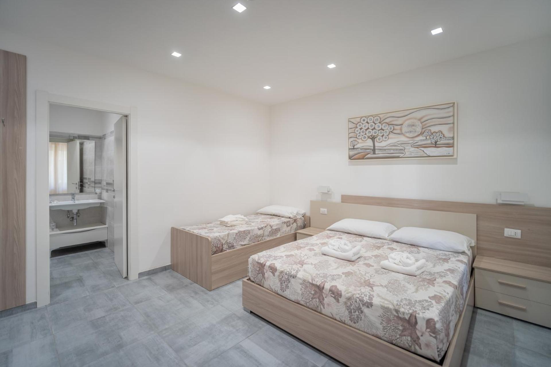 Vincent Guesthouse Scalea Bagian luar foto